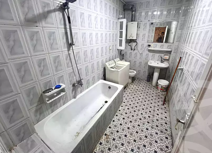 https://aqarmap.com.eg/ar/listing/6823419-for-sale-alexandria-sydy-bshr-tryq-ljysh
