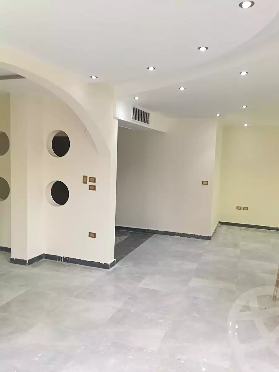 https://aqarmap.com.eg/ar/listing/6823511-for-rent-cairo-el-sheikh-zayed-city-el-hay-elthamen-area-1