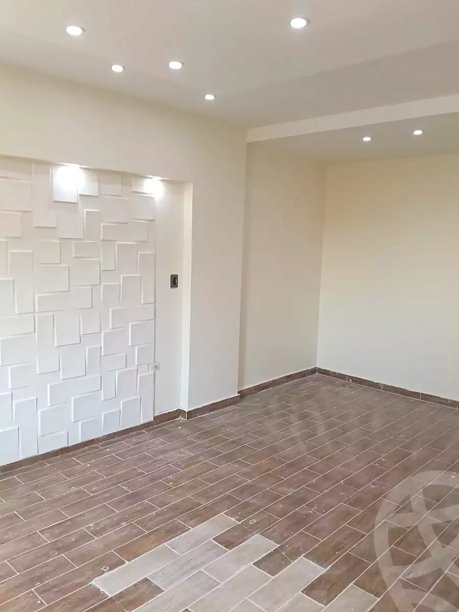 https://aqarmap.com.eg/ar/listing/6823511-for-rent-cairo-el-sheikh-zayed-city-el-hay-elthamen-area-1