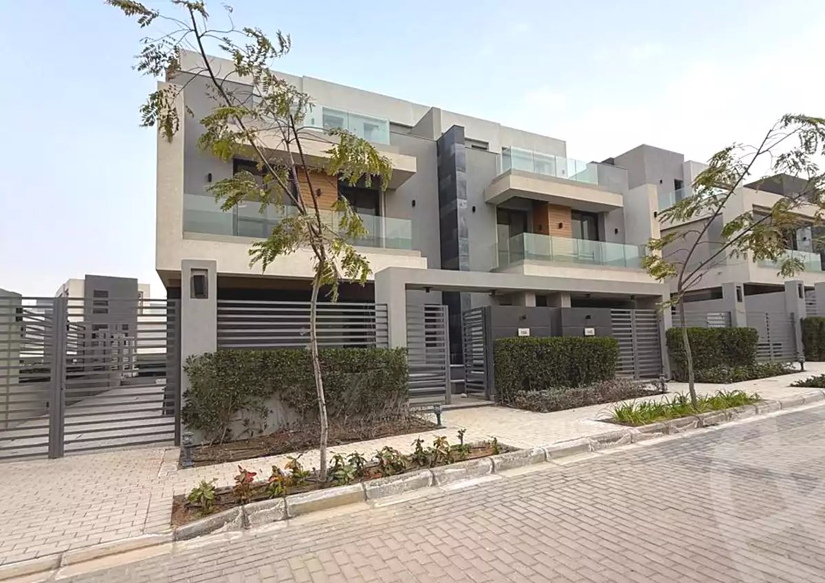 https://aqarmap.com.eg/ar/listing/6823910-for-sale-cairo-new-administrative-capital-r4-la-vista-city