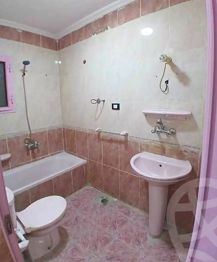 https://aqarmap.com.eg/en/listing/6826628-for-sale-alexandria-lsywf-el-falki