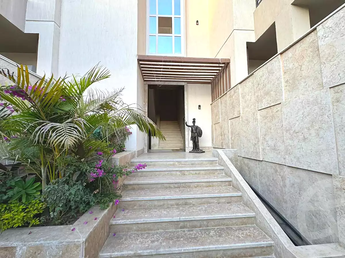 https://aqarmap.com.eg/ar/listing/6827570-for-sale-cairo-6th-of-october-el-hay-el-motamyz-first-touristic-village