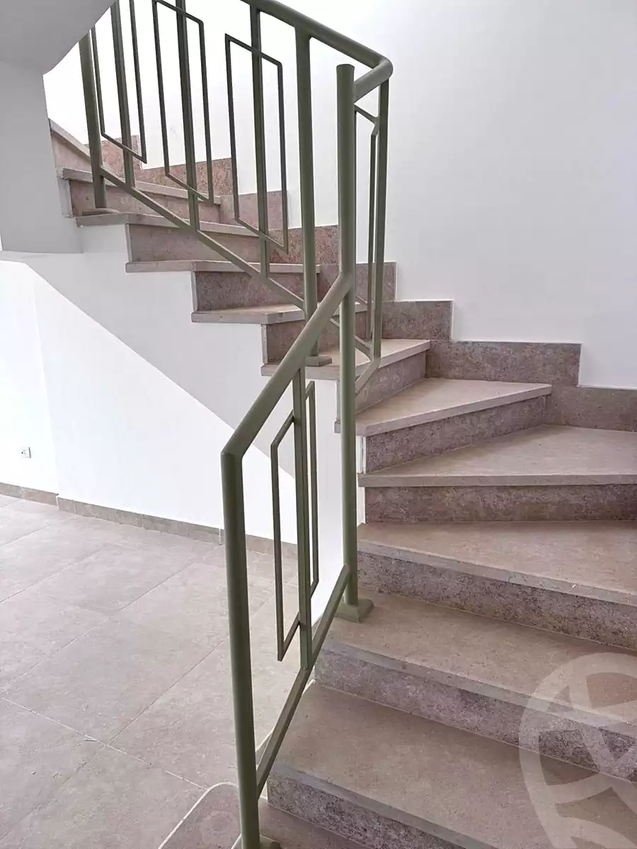 https://aqarmap.com.eg/ar/listing/6827584-for-sale-cairo-new-cairo-compounds-fifth-square