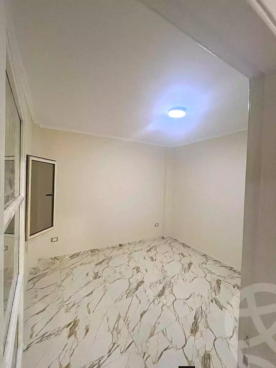 https://aqarmap.com.eg/ar/listing/6827798-for-sale-alexandria-sydy-bshr-sydy-bshr-bhry-shr-mhmwd-l-yswy