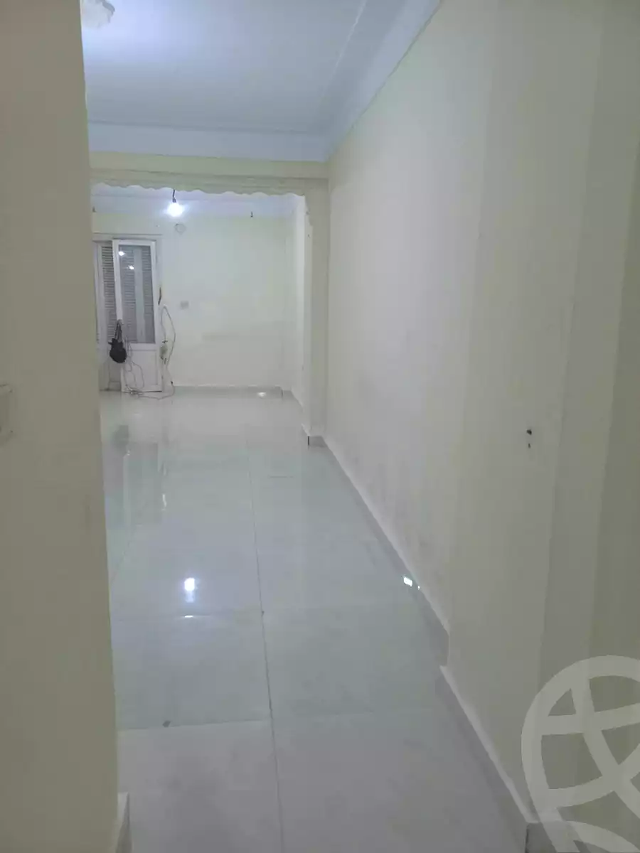 https://aqarmap.com.eg/ar/listing/6827955-for-rent-alexandria-zezenia-ibrahim-el-attar-st