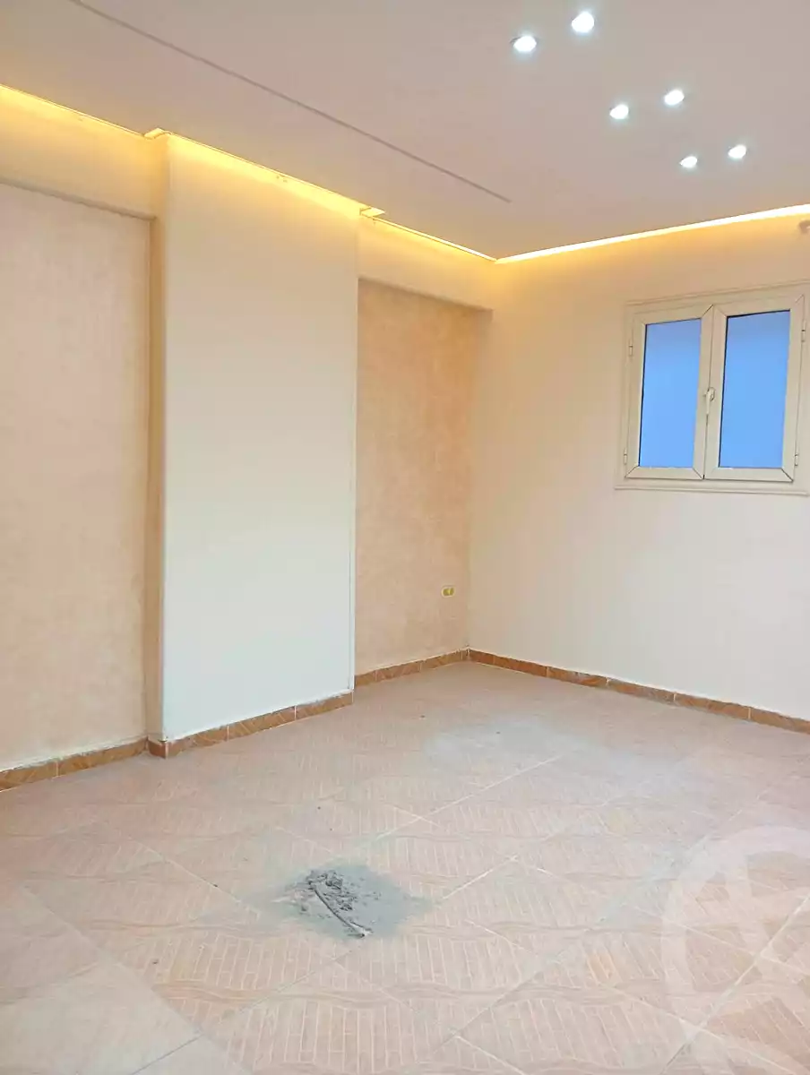 https://aqarmap.com.eg/ar/listing/6828384-for-sale-alexandria-miami-shr-jml-bd-lnsr