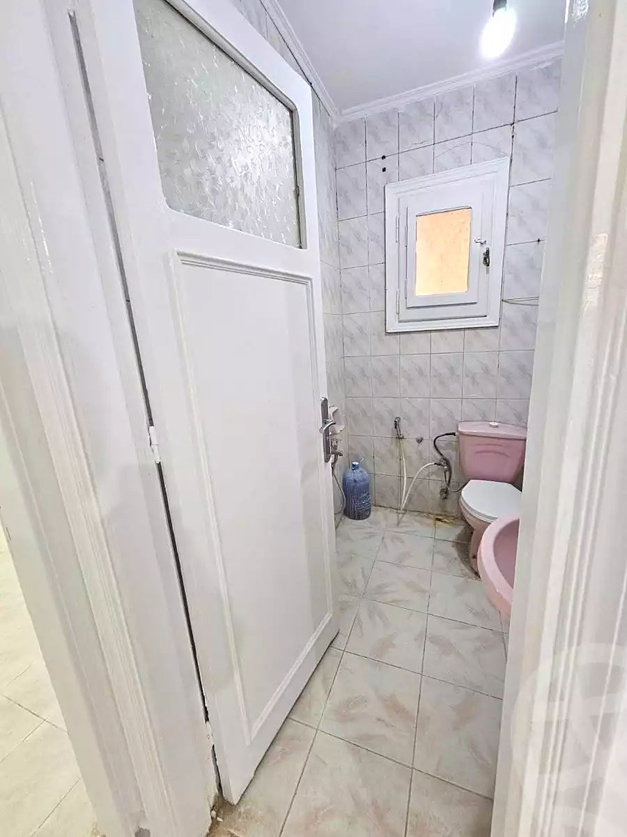 https://aqarmap.com.eg/ar/listing/6828784-for-sale-alexandria-sydy-bshr-sydy-bshr-bhry-amr-el-nogomy-st
