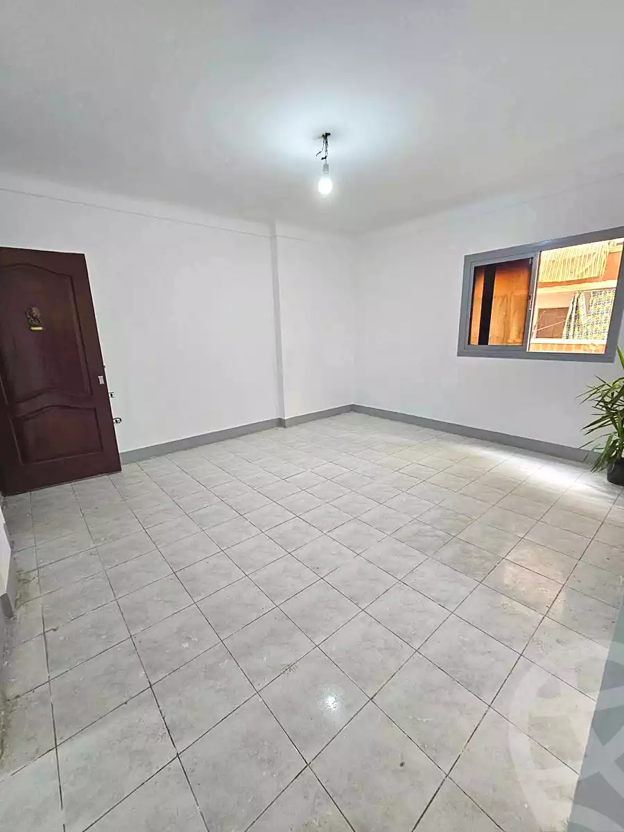 https://aqarmap.com.eg/ar/listing/6828784-for-sale-alexandria-sydy-bshr-sydy-bshr-bhry-amr-el-nogomy-st