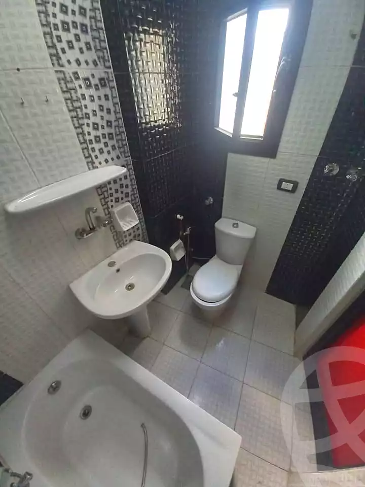 https://aqarmap.com.eg/ar/listing/6829321-for-sale-alexandria-sydy-bshr-sydy-bshr-bhry