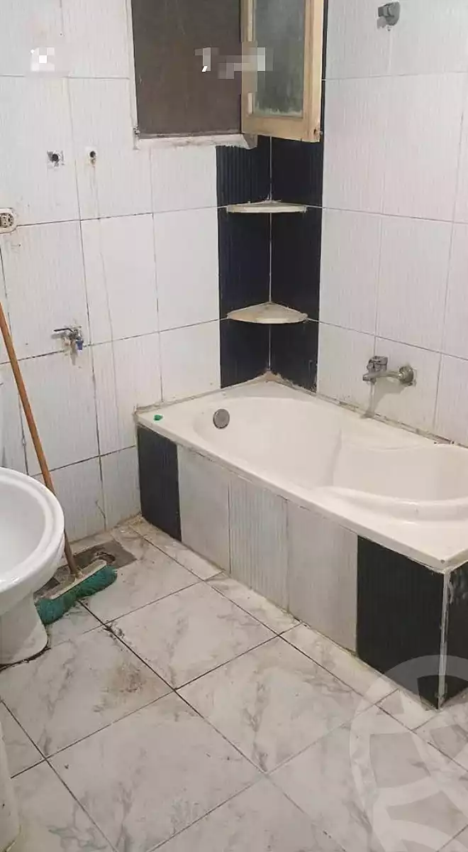 https://aqarmap.com.eg/ar/listing/6830125-for-sale-alexandria-sydy-bshr-sydy-bshr-bhry-gamal-abd-el-nasir-st