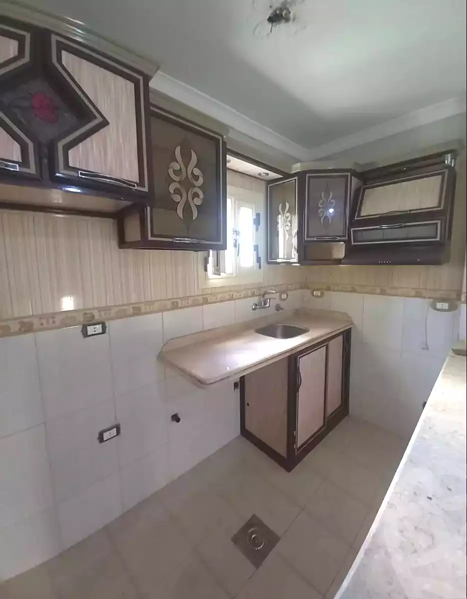 https://aqarmap.com.eg/ar/listing/6830257-for-sale-alexandria-sydy-bshr-sydy-bshr-bhry