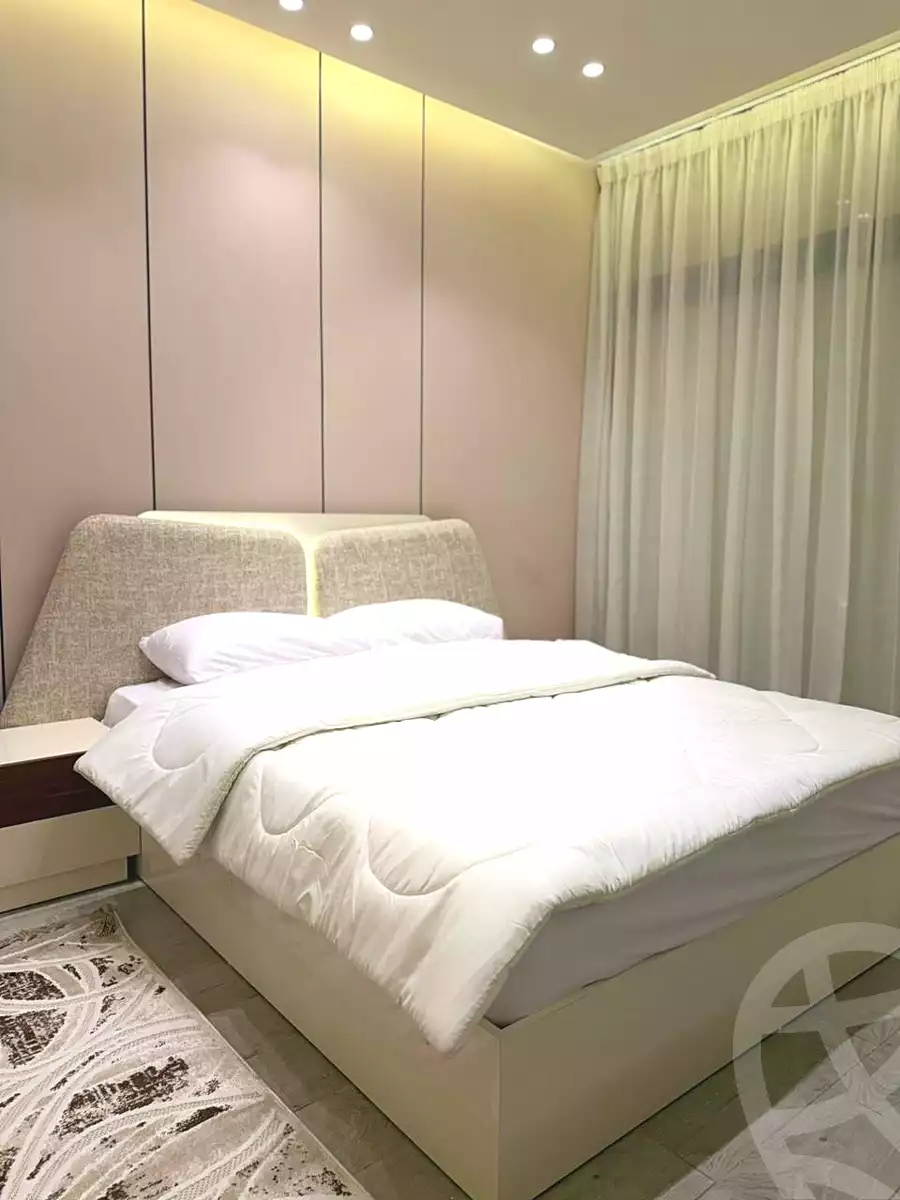 https://aqarmap.com.eg/en/listing/6830841-for-rent-cairo-new-cairo-compounds-lakeview-residence