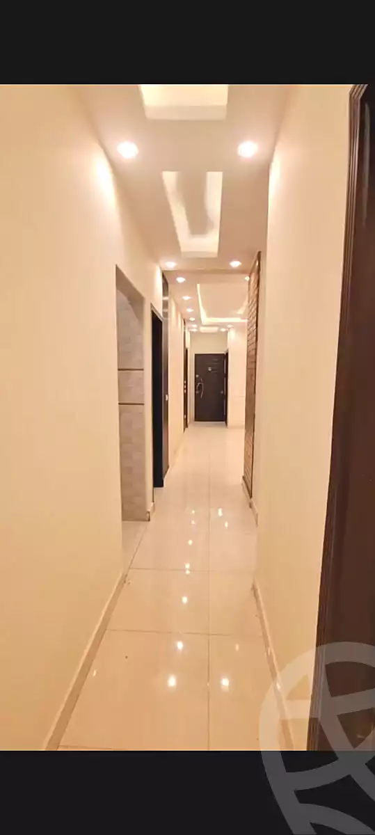 https://aqarmap.com.eg/ar/listing/6830971-for-sale-cairo-6th-of-october-el-ahyaa-neighborhood-3rd-al-hay-al-thalith-st
