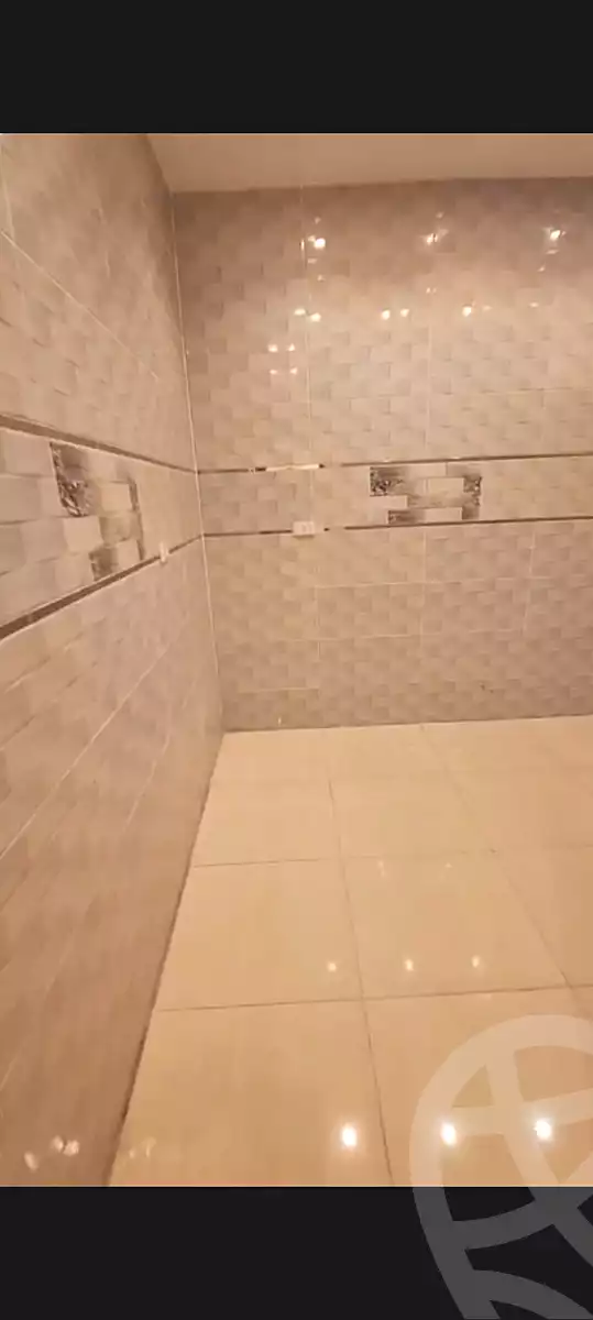https://aqarmap.com.eg/ar/listing/6830971-for-sale-cairo-6th-of-october-el-ahyaa-neighborhood-3rd-al-hay-al-thalith-st