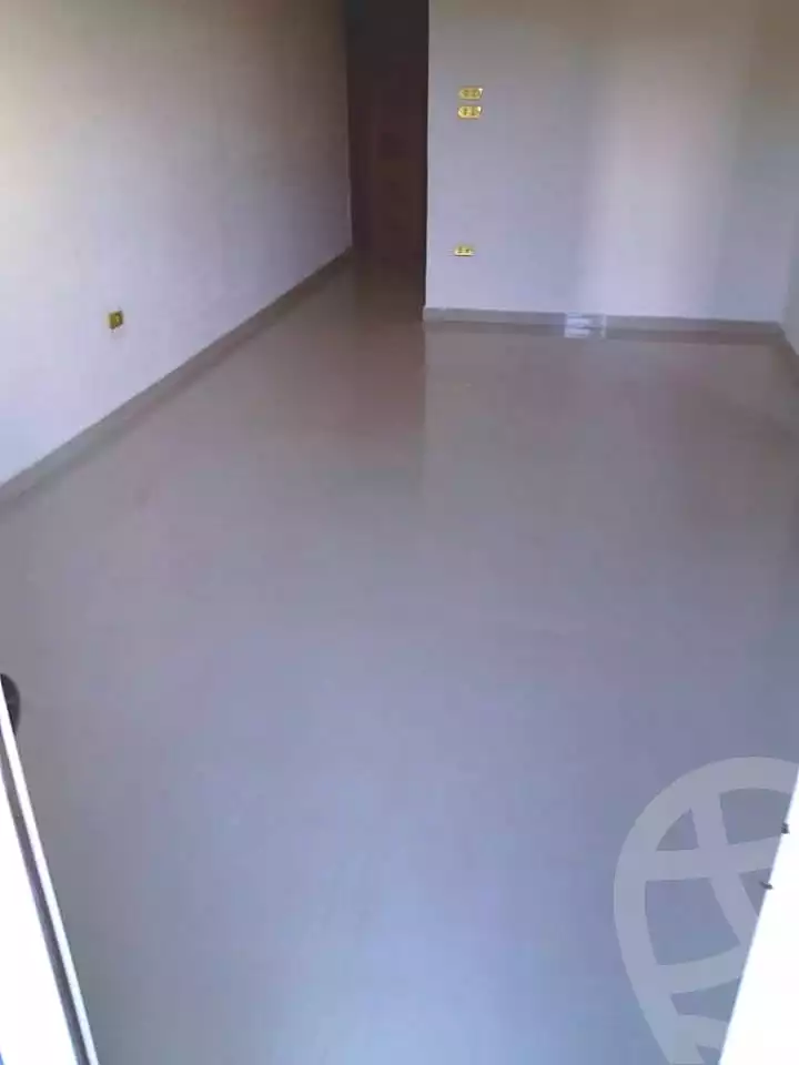 https://aqarmap.com.eg/en/listing/6831636-for-rent-alexandria-ganaklis-shr-mrtdy-bsh