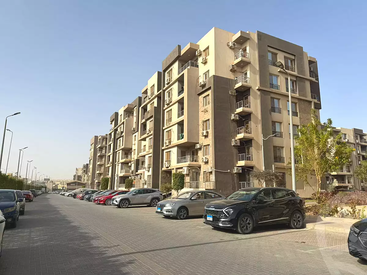 https://aqarmap.com.eg/ar/listing/6831912-for-sale-cairo-el-sheikh-zayed-city-mntq-fr-y-bmdyn-lshykh-zyd