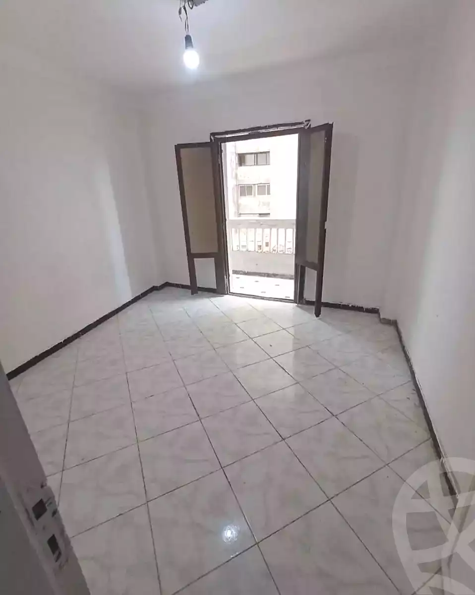 https://aqarmap.com.eg/ar/listing/6832012-for-sale-alexandria-sydy-bshr-sydy-bshr-bhry-shr-khld-bn-lwlyd