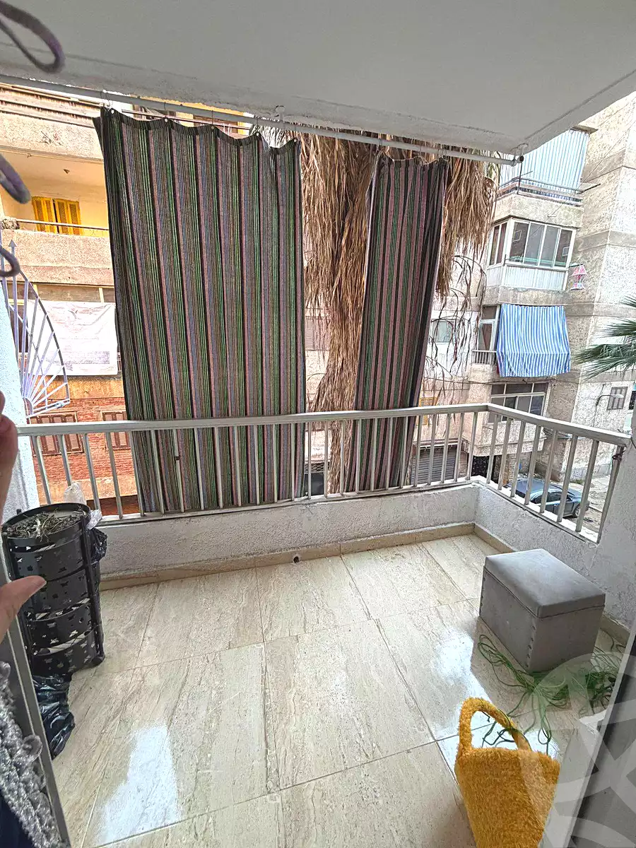 https://aqarmap.com.eg/ar/listing/6832260-for-sale-alexandria-l-jmy-lbytsh-al-andalous-wa-al-hgaz-st