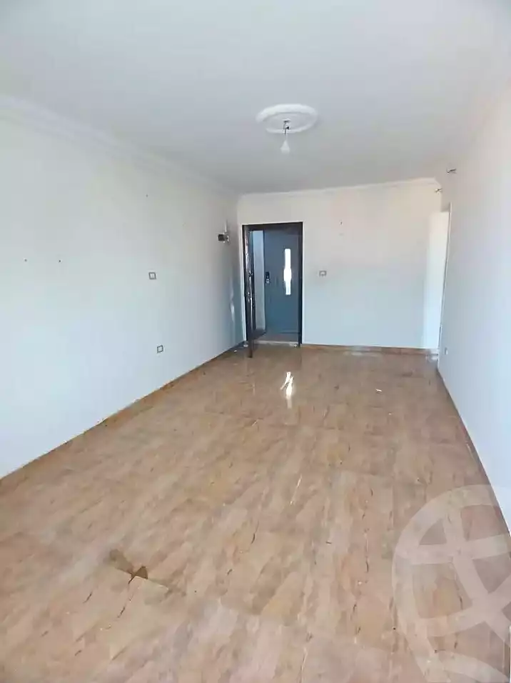 https://aqarmap.com.eg/ar/listing/6832453-for-sale-alexandria-el-asafra-l-sfr-bhry