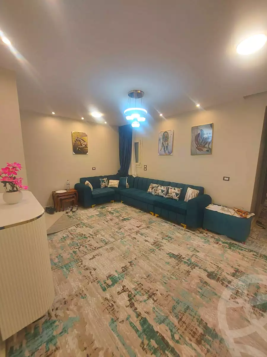 https://aqarmap.com.eg/ar/listing/6832746-for-sale-cairo-helwan-el-shareaa-el-sharby-st