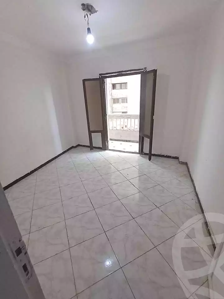 https://aqarmap.com.eg/en/listing/6833128-for-sale-alexandria-sydy-bshr-sydy-bshr-bhry-shr-khld-bn-lwlyd