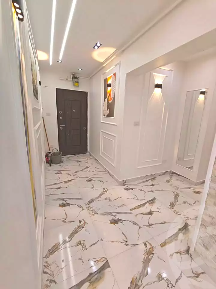 https://aqarmap.com.eg/ar/listing/6833465-for-sale-alexandria-el-asafra-l-sfr-bhry