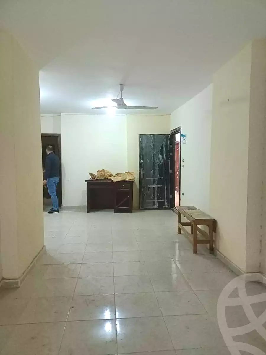 https://aqarmap.com.eg/ar/listing/6833885-for-sale-alexandria-l-jmy-lbytsh-el-hanafeya-st