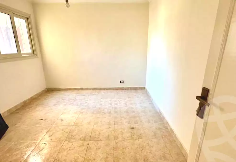 https://aqarmap.com.eg/ar/listing/6834505-for-rent-alexandria-ganaklis
