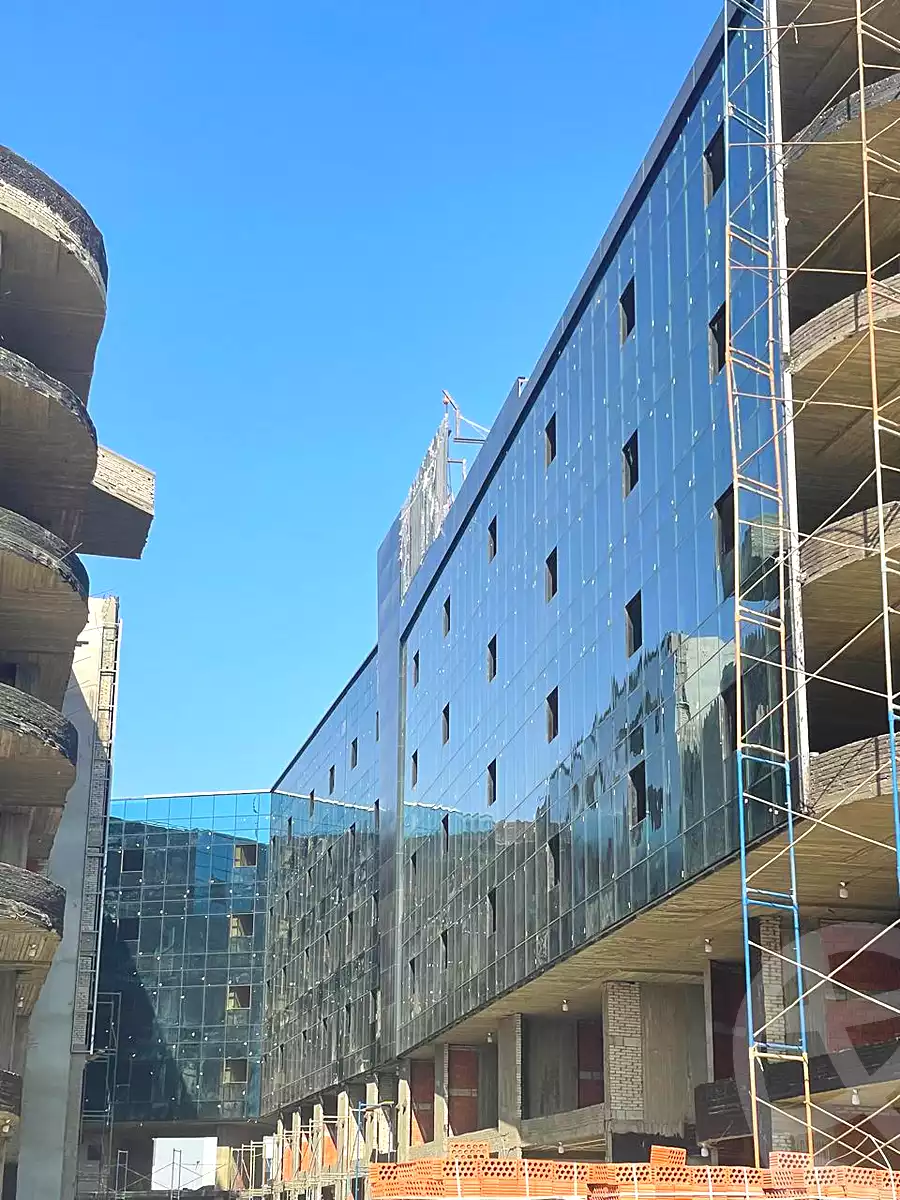 https://aqarmap.com.eg/en/listing/6835251-for-sale-cairo-el-sheikh-zayed-city-compounds-101-mall-premium