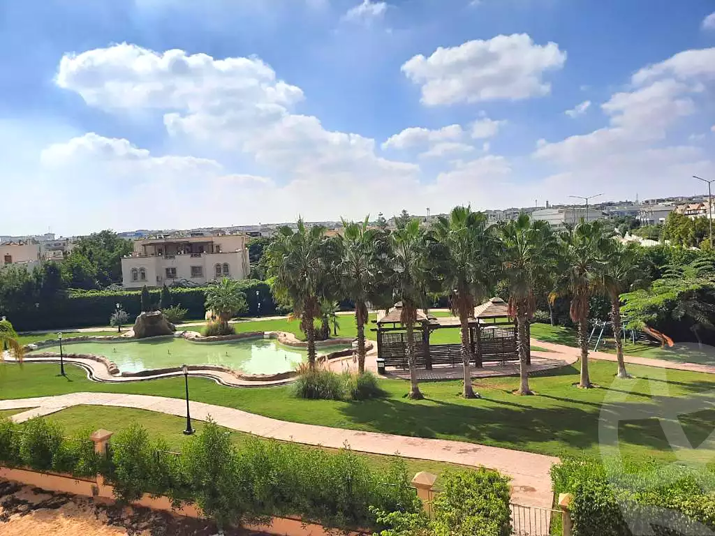https://aqarmap.com.eg/ar/listing/6836188-for-sale-cairo-el-sheikh-zayed-city-compounds-greens