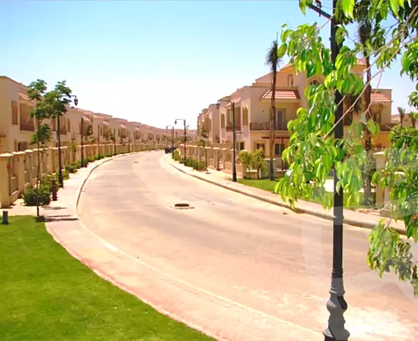 https://aqarmap.com.eg/ar/listing/6836213-for-sale-cairo-el-sheikh-zayed-city-compounds-greens
