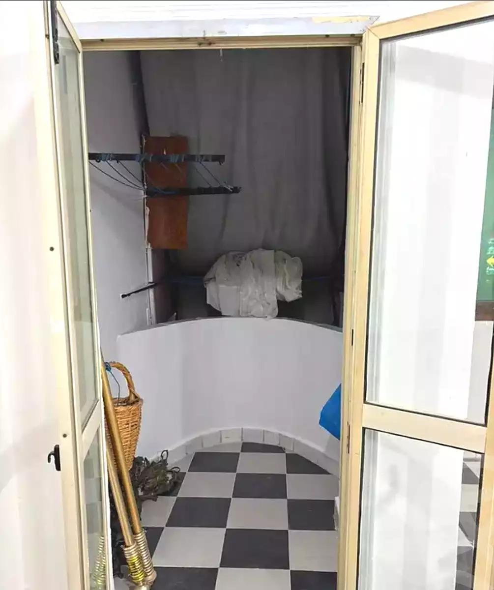 https://aqarmap.com.eg/en/listing/6836596-for-sale-alexandria-moharram-bey-othman-galal-st