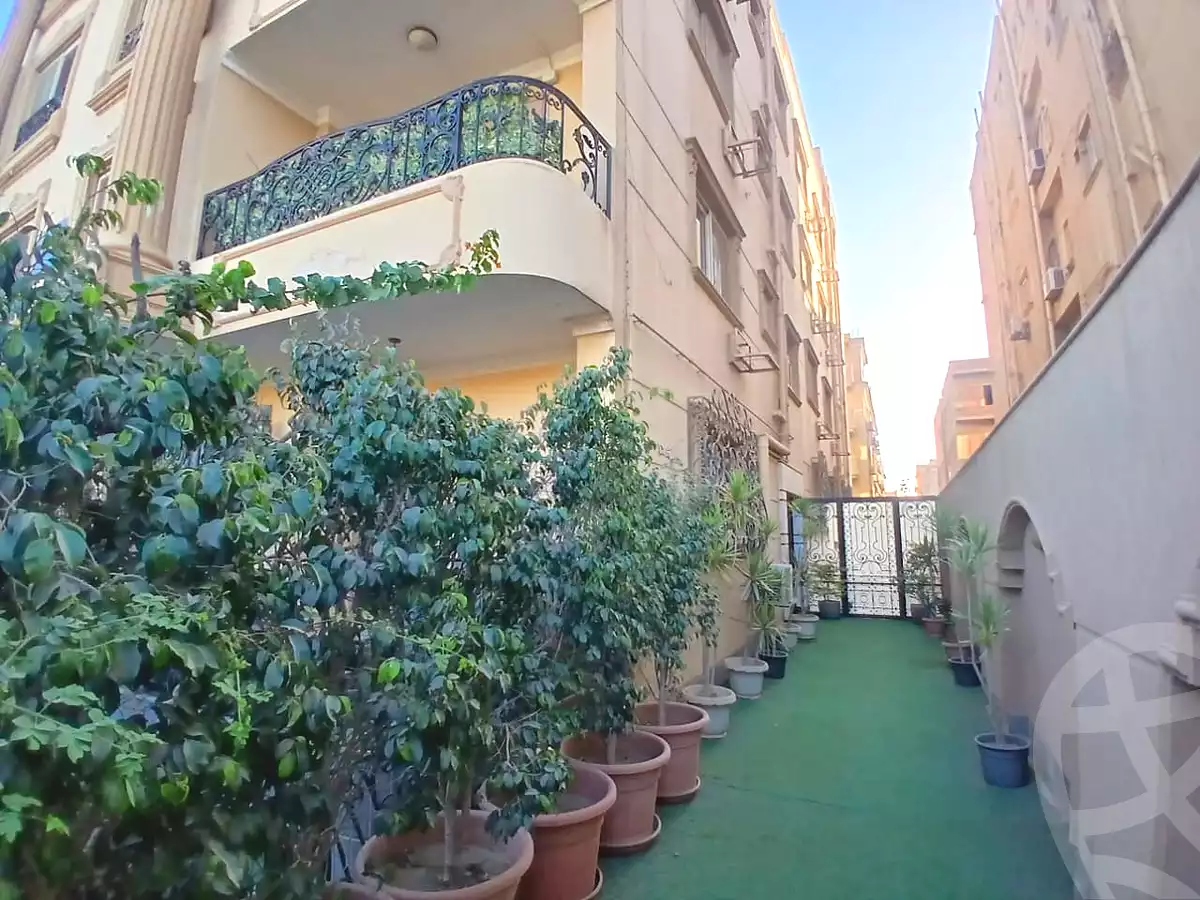 https://aqarmap.com.eg/ar/listing/6836917-for-sale-cairo-6th-of-october-el-hay-el-motamyz-fourth-touristic-village-mahmoud-sami-el-baroudi-st
