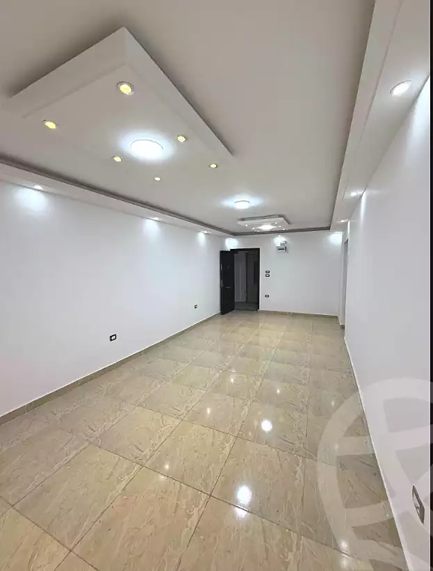 https://aqarmap.com.eg/ar/listing/6837256-for-sale-alexandria-el-asafra-shr-45