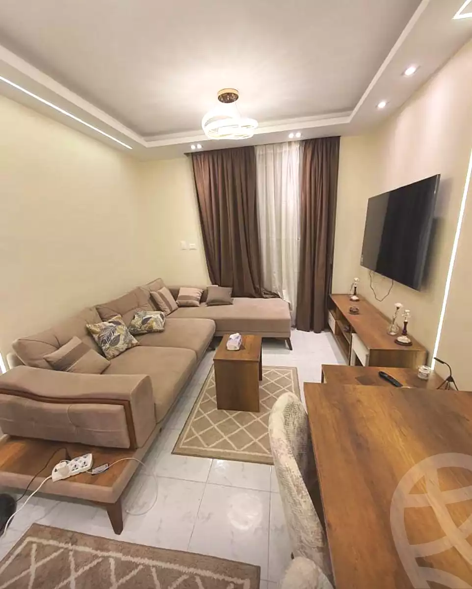https://aqarmap.com.eg/ar/listing/6837386-for-rent-cairo-new-cairo-mohammed-nagib-axis-st