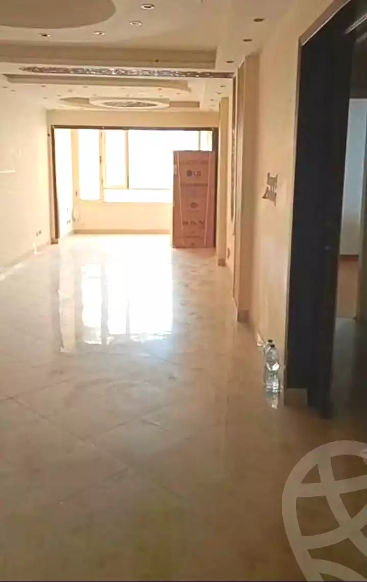 https://aqarmap.com.eg/ar/listing/6837579-for-sale-alexandria-ganaklis-shr-bw-qyr-tryq-lhry