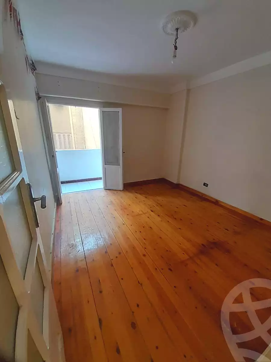 https://aqarmap.com.eg/ar/listing/6837997-for-sale-alexandria-ganaklis-el-arwam-church-st