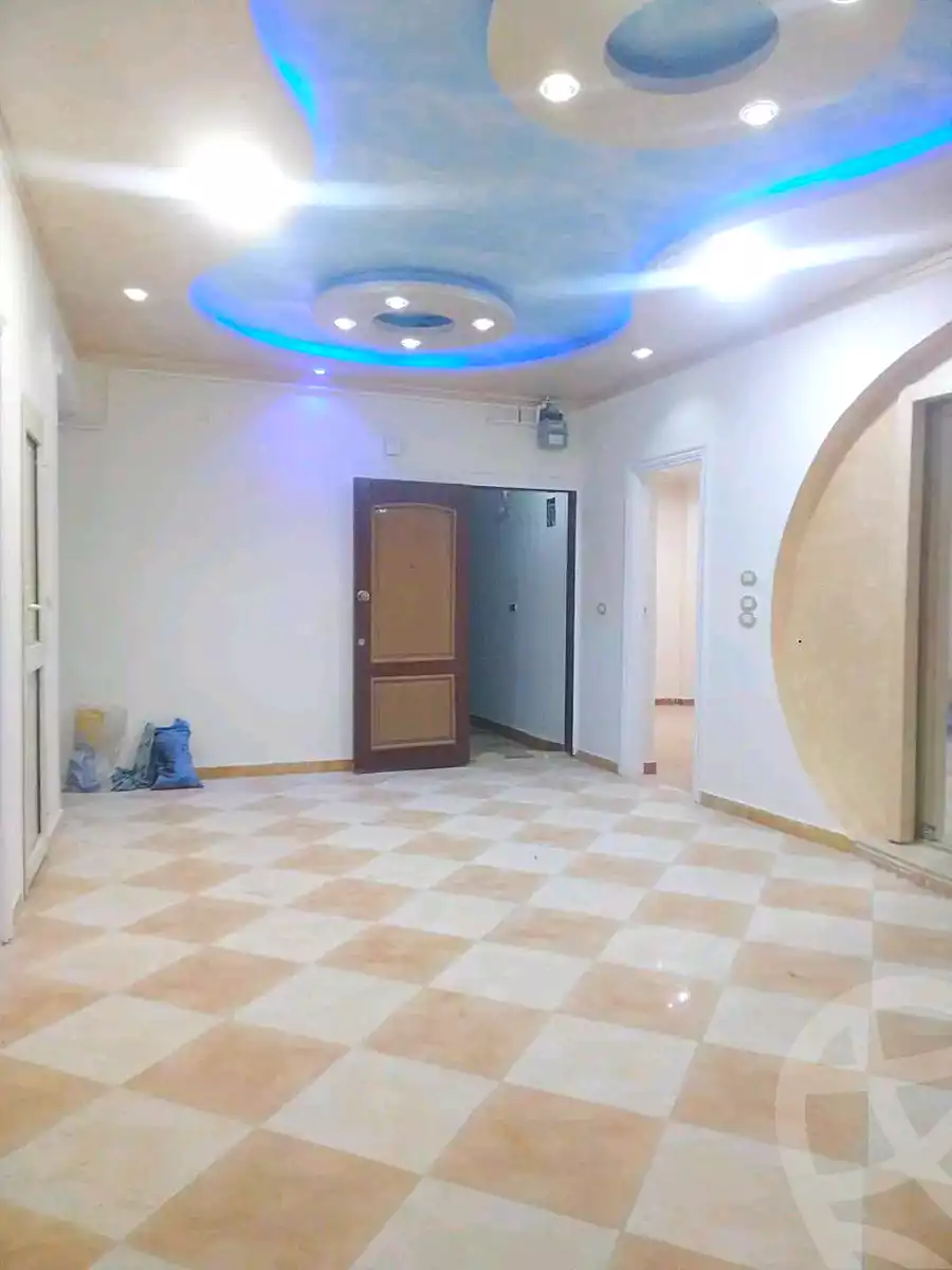 https://aqarmap.com.eg/en/listing/6838164-for-sale-alexandria-alhadara-new-el-hadra-el-tawheed-st
