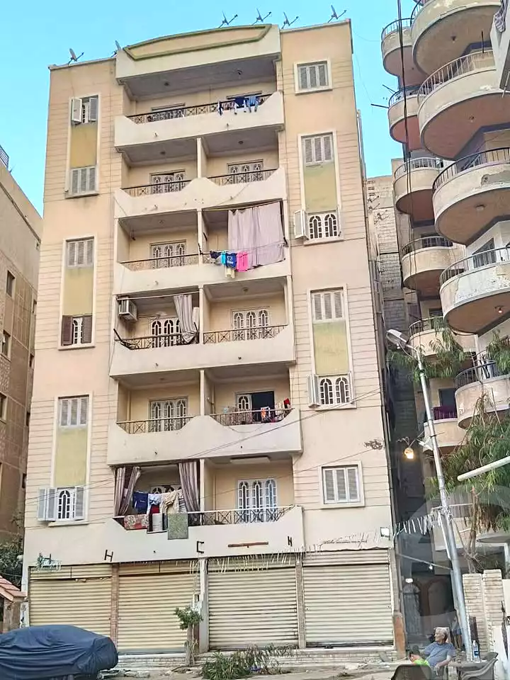 https://aqarmap.com.eg/en/listing/6838291-for-sale-alexandria-al-agamy-shataa-el-nakheel