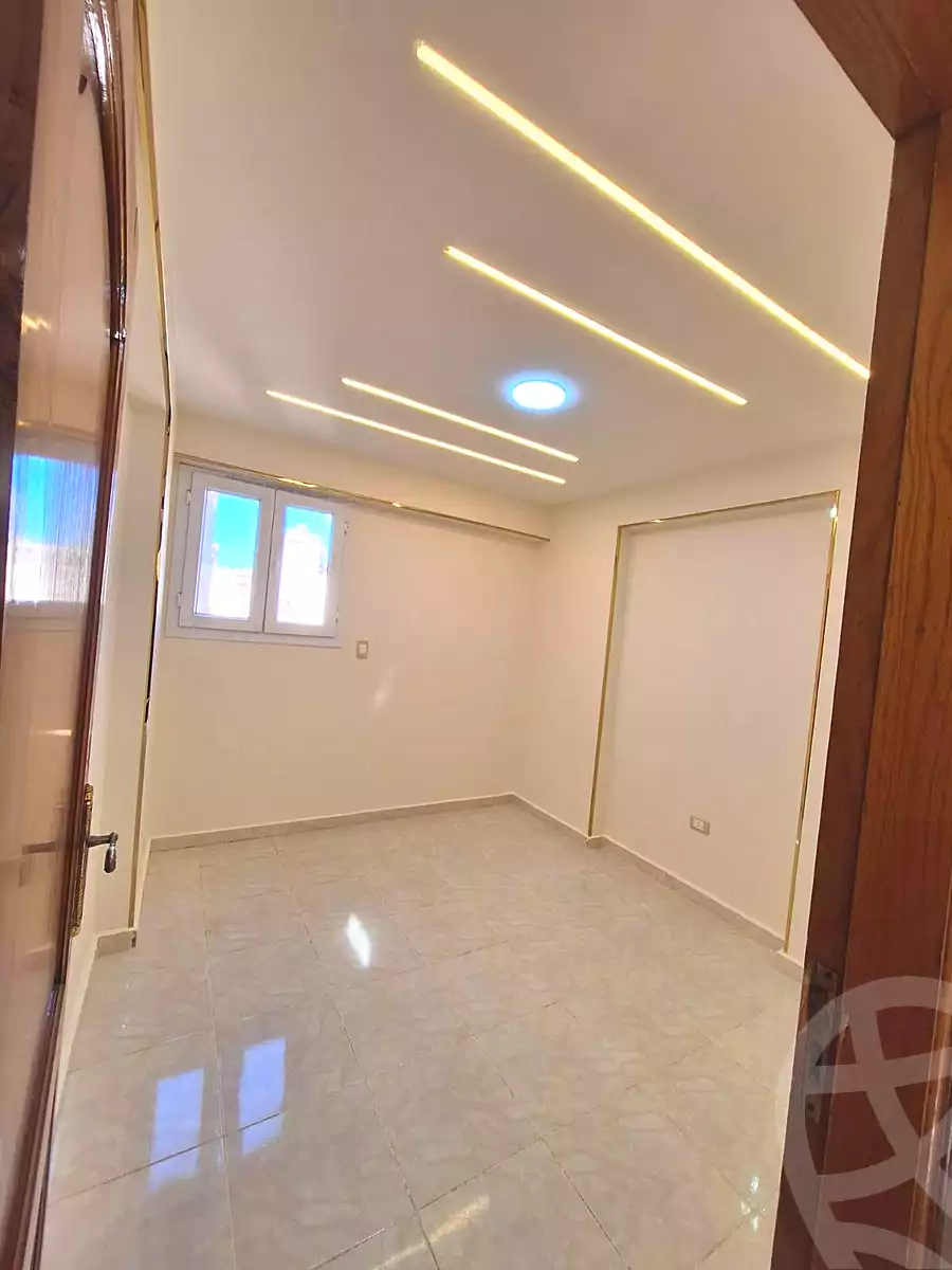 https://aqarmap.com.eg/ar/listing/6838289-for-sale-alexandria-sydy-bshr-sydy-bshr-bhry-khalil-hamada-st
