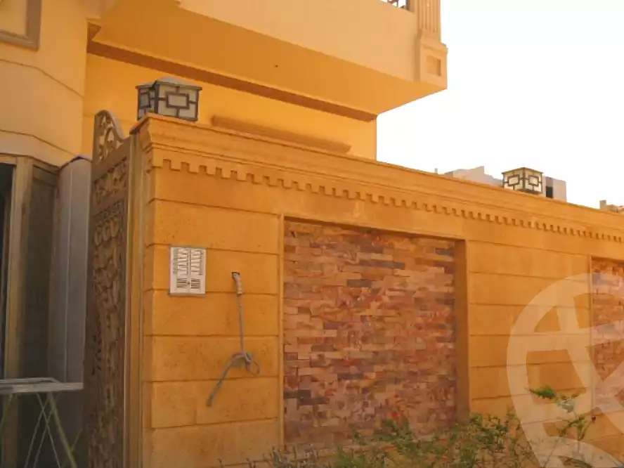https://aqarmap.com.eg/en/listing/6838824-for-sale-cairo-6th-of-october-el-tawsaat-el-shamalya-hy-2000-qt