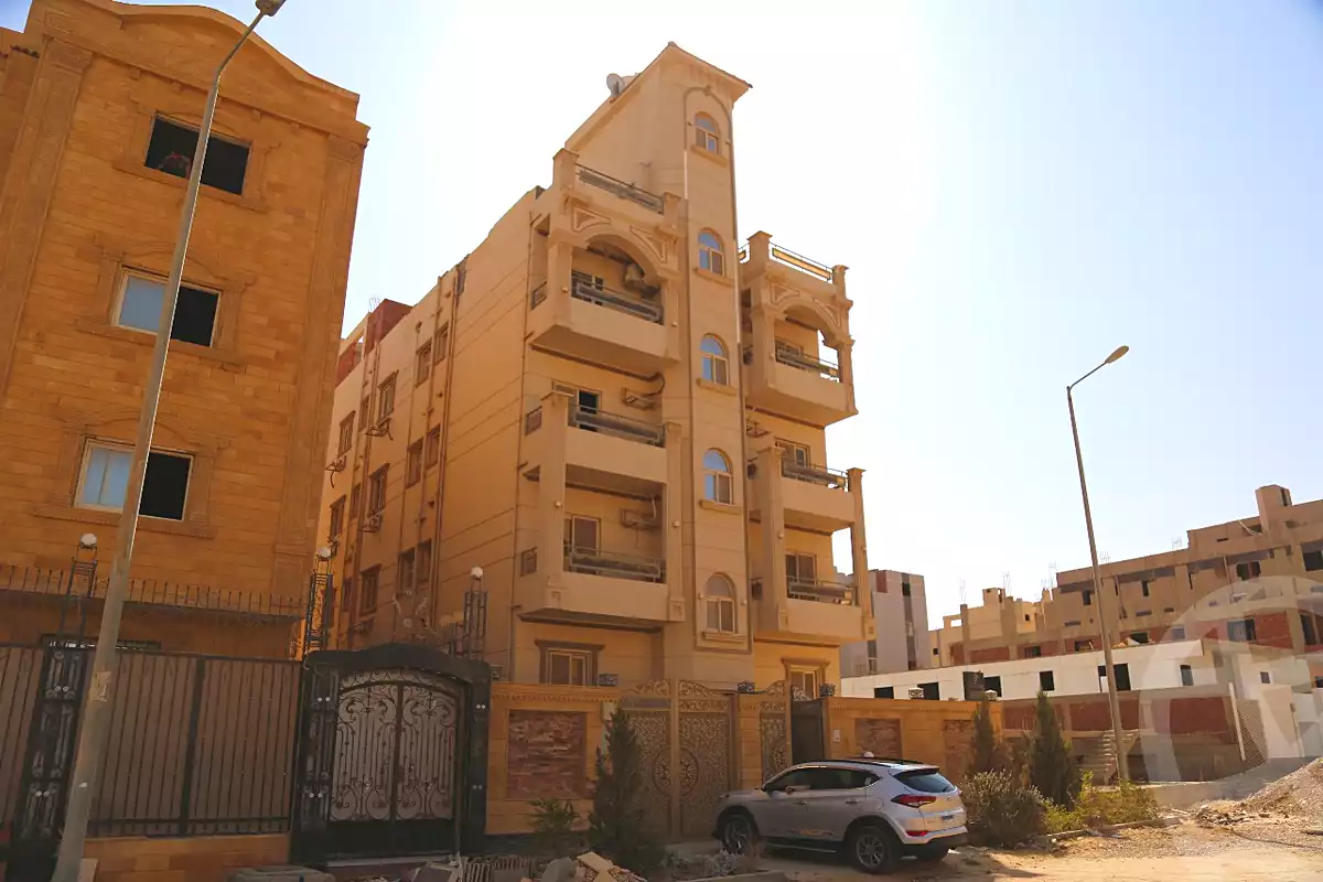 https://aqarmap.com.eg/ar/listing/6838836-for-sale-cairo-6th-of-october-el-tawsaat-el-shamalya-hy-2000-qt