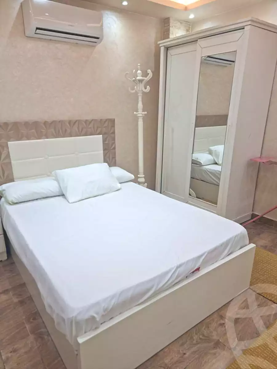 https://aqarmap.com.eg/en/listing/6839301-for-rent-cairo-el-sheikh-zayed-city-compounds-jn-zyd