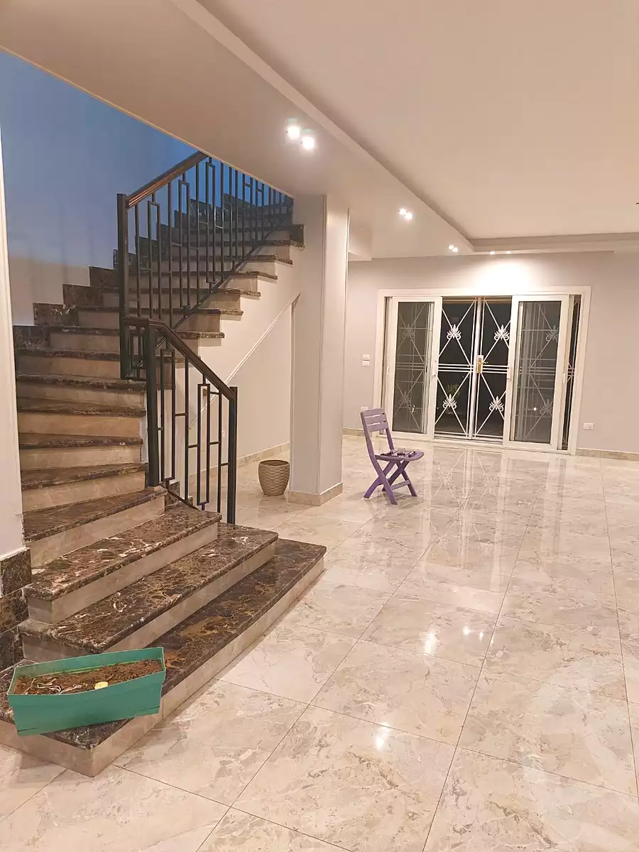 https://aqarmap.com.eg/en/listing/6839321-for-rent-cairo-new-cairo-compounds-mountain-view-hyde-park