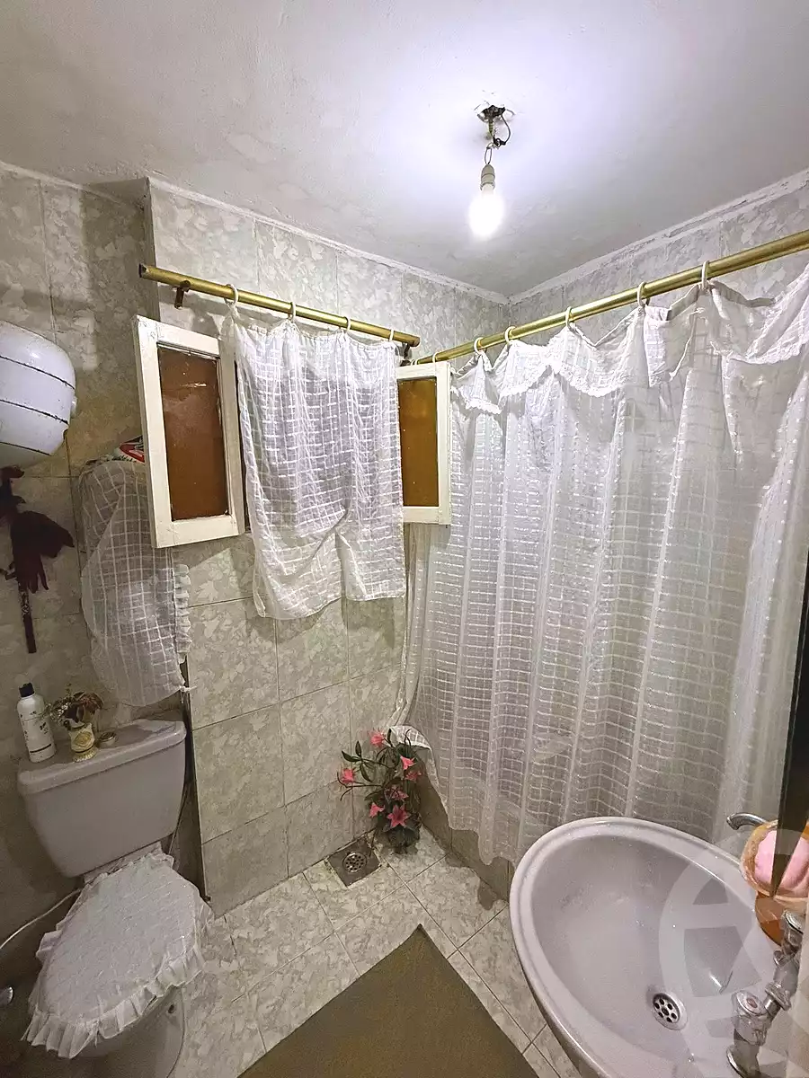 https://aqarmap.com.eg/ar/listing/6840179-for-sale-alexandria-sydy-bshr-sydy-bshr-bhry-ali-hipa-st