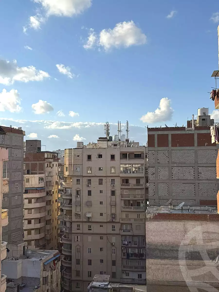 https://aqarmap.com.eg/ar/listing/6840179-for-sale-alexandria-sydy-bshr-sydy-bshr-bhry-ali-hipa-st