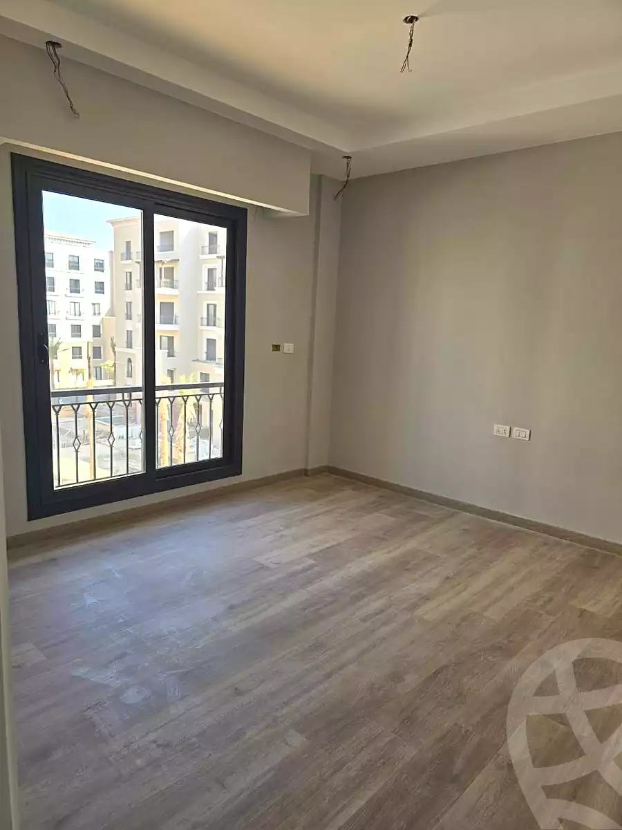 https://aqarmap.com.eg/en/listing/6840870-for-sale-cairo-el-sheikh-zayed-city-compounds-kmbwnd-fyldj-wyst-dr-llttwyr