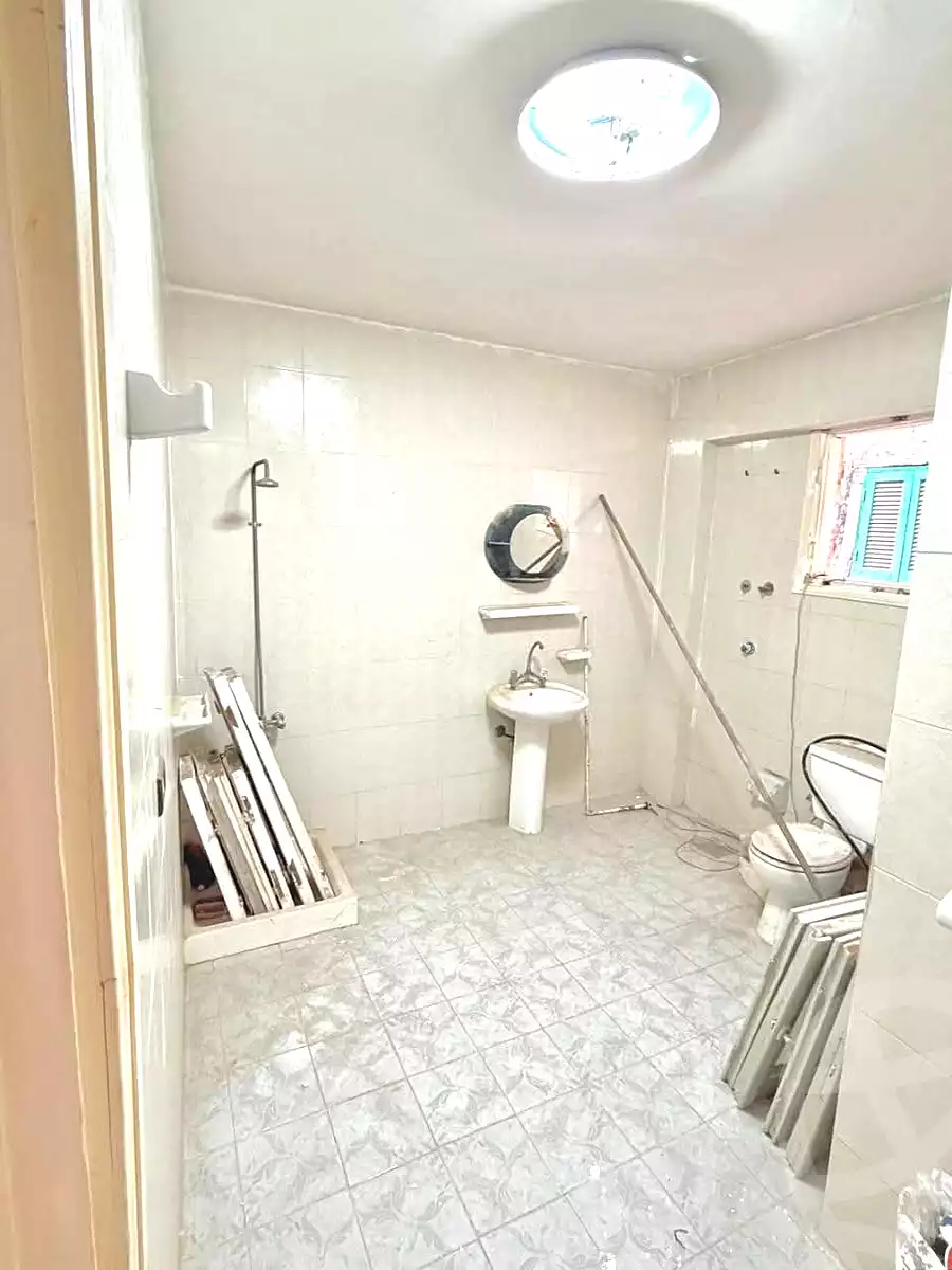 https://aqarmap.com.eg/ar/listing/6840886-for-sale-alexandria-al-agamy-lbytsh-shahr-al-assal-st