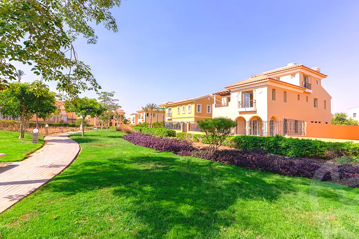 https://aqarmap.com.eg/en/listing/6840939-for-sale-cairo-new-cairo-compounds-hyde-park-parkway-hyde-park-compound