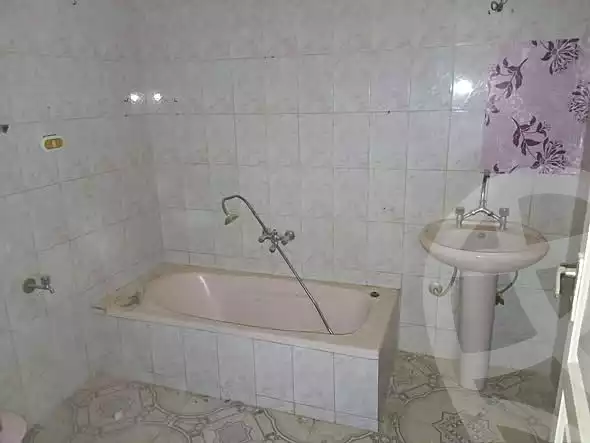 https://aqarmap.com.eg/ar/listing/6841366-for-sale-alexandria-al-agamy-lbytsh-el-hay-st
